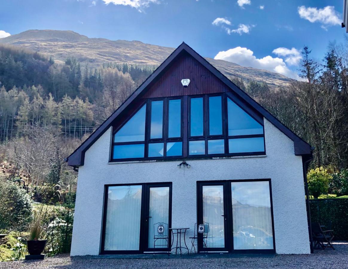 Hunters Lodge Apartments Ballachulish Exterior photo